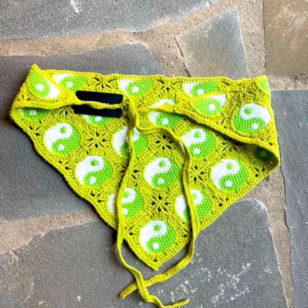 New🌟Free People-Green yin-yang crochet hair scarf - Picture 6 of 7